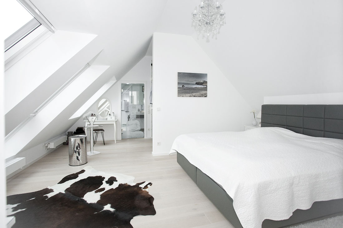 Architekturfotografie Schlafzimmer mit Dachschräge